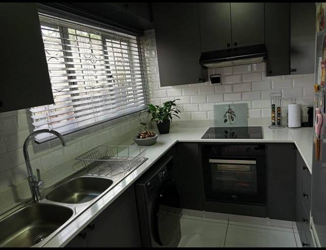 4 BEDROOM HOUSE FOR SALE IN DAWNCREST